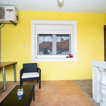 Apartman Jozic Knin Exterior photo