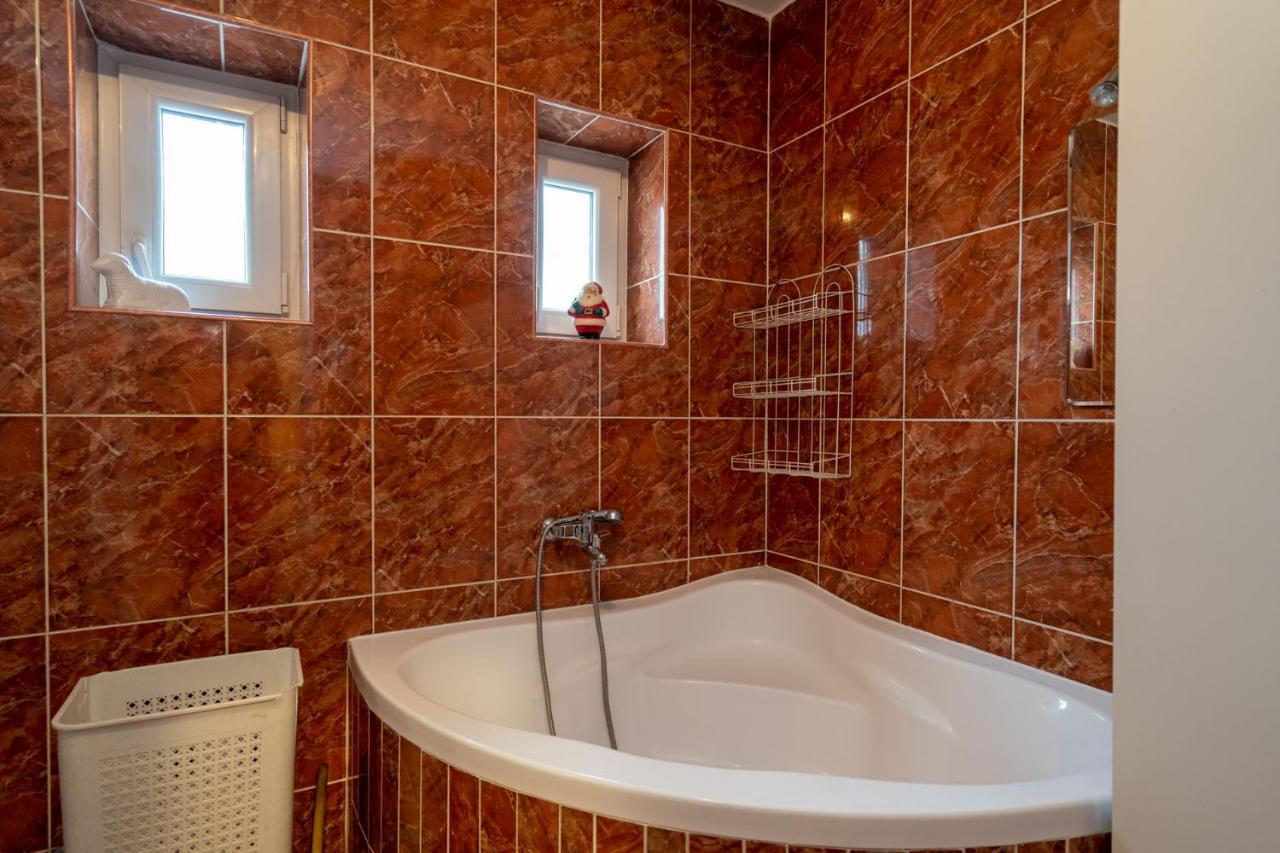 Apartman Jozic Knin Exterior photo
