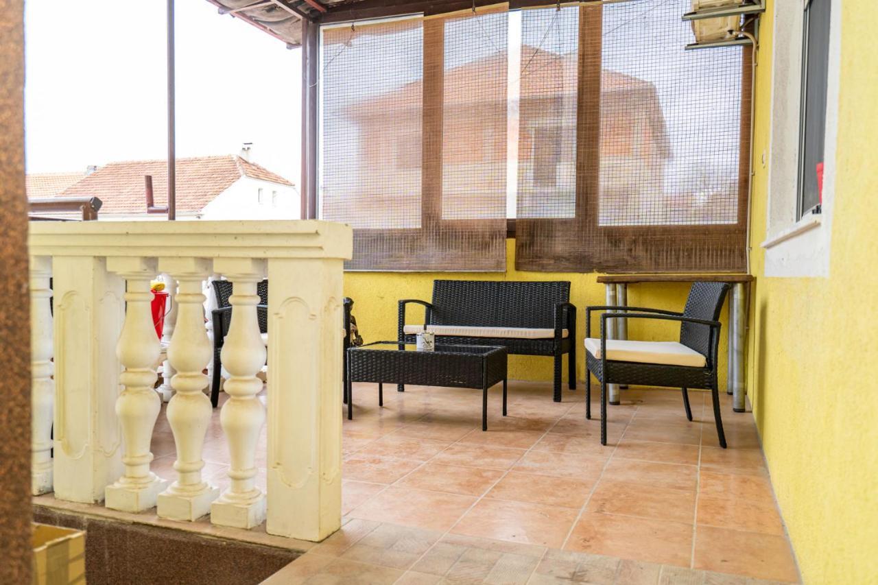 Apartman Jozic Knin Exterior photo